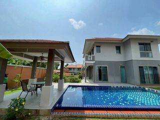 Villa zur Miete mit 4 Zimmer in Bang Lamung, Chonburi