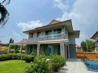 Villa zur Miete mit 4 Zimmer in Bang Lamung, Chonburi