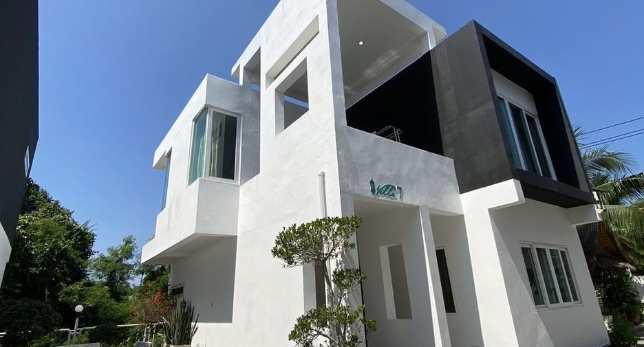 For sale 2 ベッドルーム villa in Bang Lamung, Chonburi