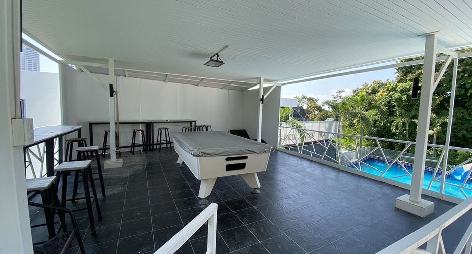 For sale 2 ベッドルーム villa in Bang Lamung, Chonburi