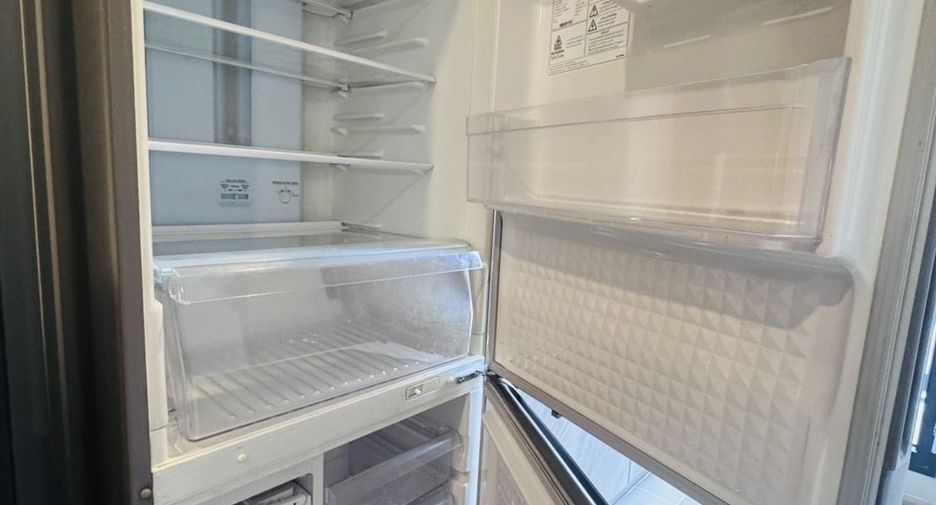 For rent 1 bed condo in Phra Khanong, Bangkok