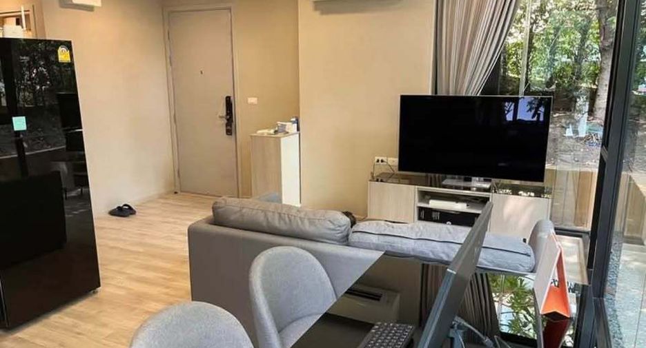 For rent 2 bedrooms condo in Phra Khanong, Bangkok