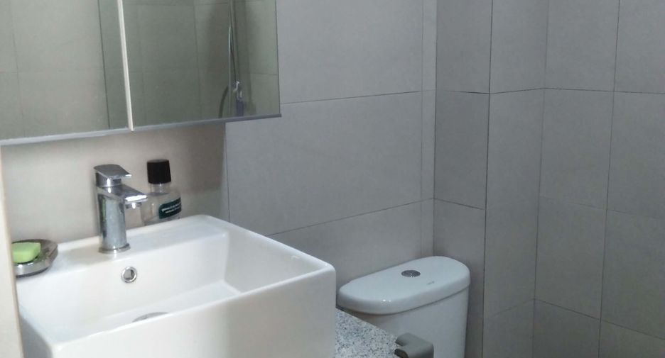 For sale 4 bedrooms retail Space in Phra Khanong, Bangkok