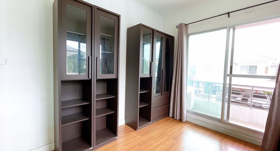 Haus zur Miete mit 4 Zimmer in Bang Phli, Samut Prakan