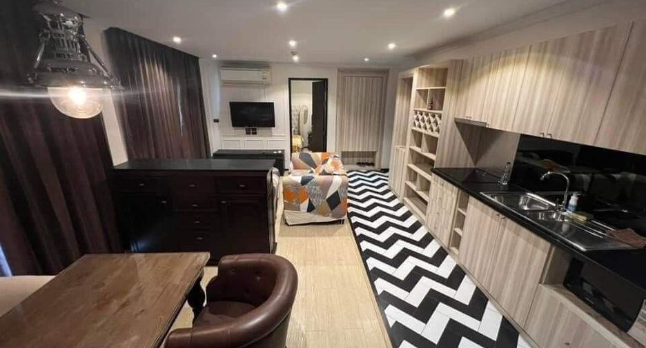 For rent 2 bedrooms condo in Bang Lamung, Chonburi