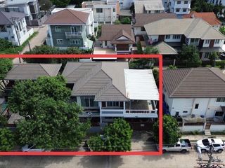 For sale 6 bedrooms house in Don Mueang, Bangkok