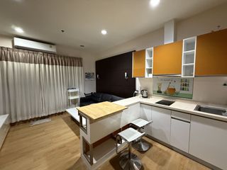 For rent 2 bedrooms condo in Phaya Thai, Bangkok