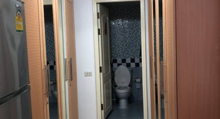 For rent 1 bed condo in Sathon, Bangkok