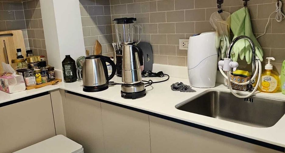 For rent 2 bedrooms condo in Ratchathewi, Bangkok