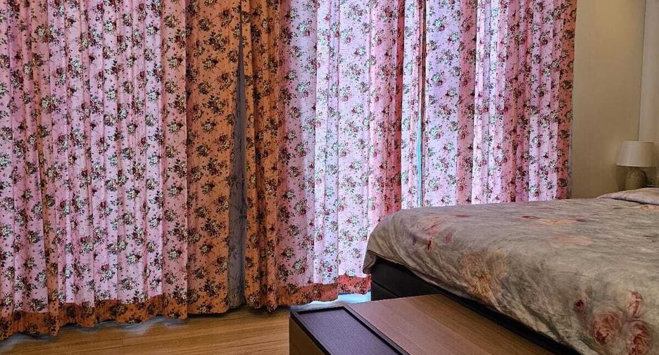 For rent 2 bedrooms condo in Ratchathewi, Bangkok