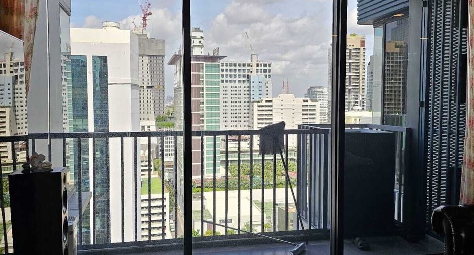 For rent 2 bedrooms condo in Ratchathewi, Bangkok