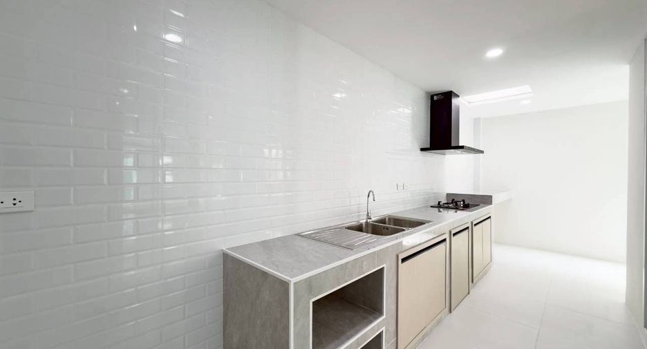 For sale 4 bedrooms house in Mueang Phuket, Phuket