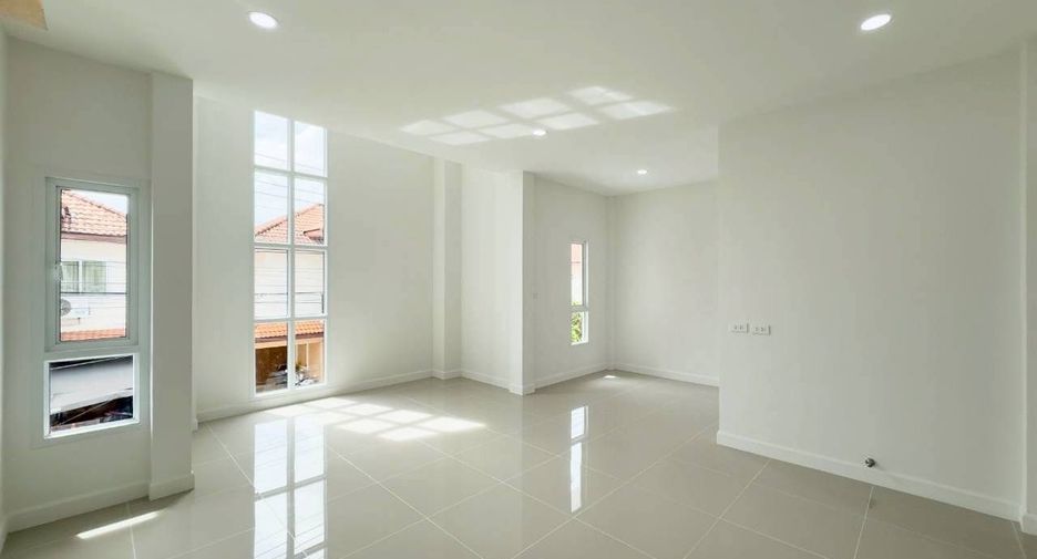 For sale 4 bedrooms house in Mueang Phuket, Phuket