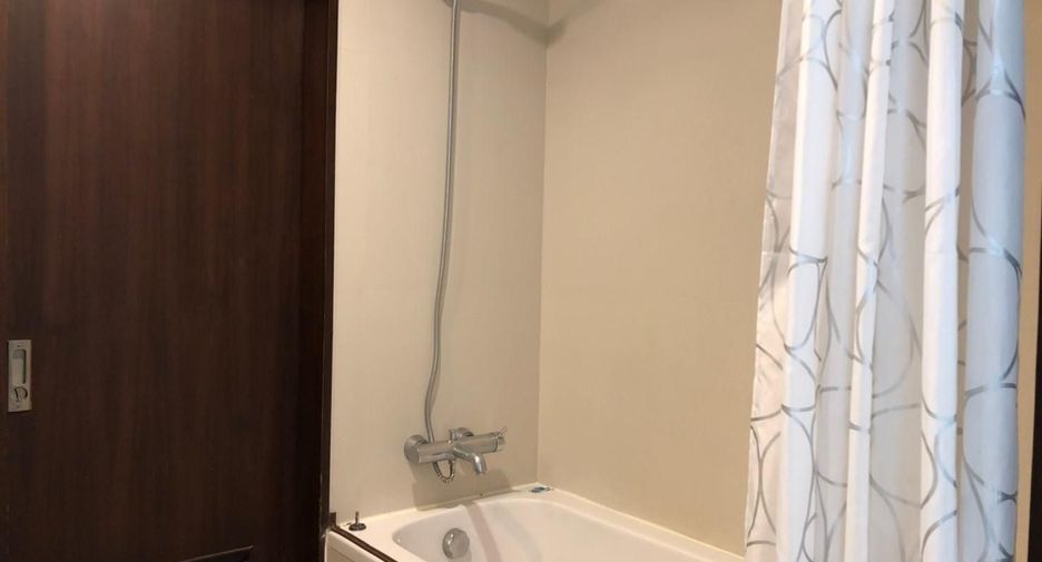 Wohnung zur Miete mit 1 Zimmer in Pathum Wan, Bangkok