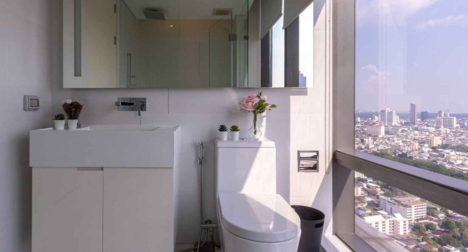 For rent 2 bedrooms condo in Sathon, Bangkok