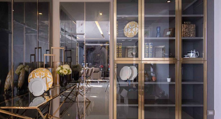 For rent 2 bedrooms condo in Sathon, Bangkok