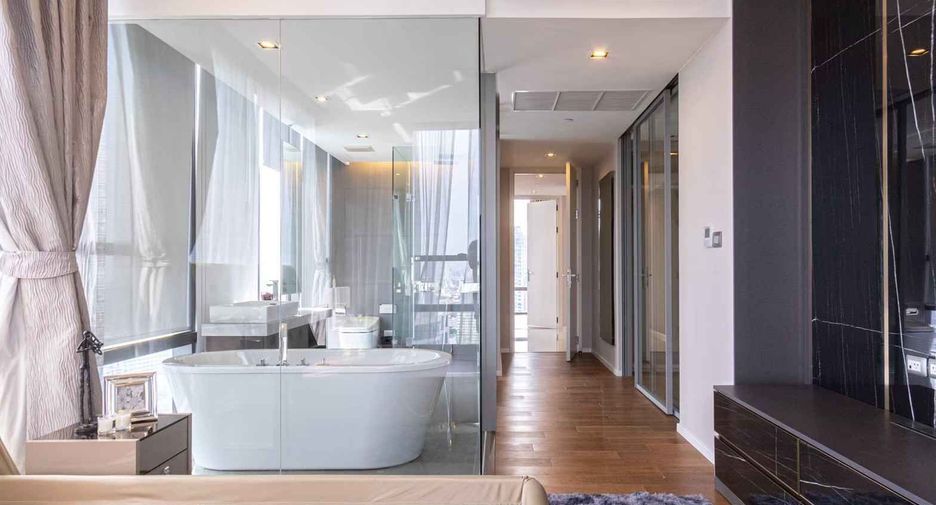 For rent 2 bedrooms condo in Sathon, Bangkok
