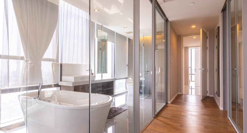 For rent 2 bedrooms condo in Sathon, Bangkok
