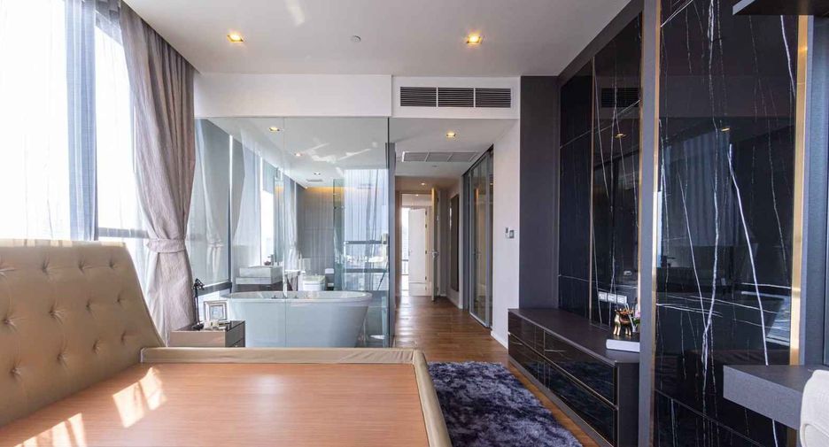 For rent 2 bedrooms condo in Sathon, Bangkok