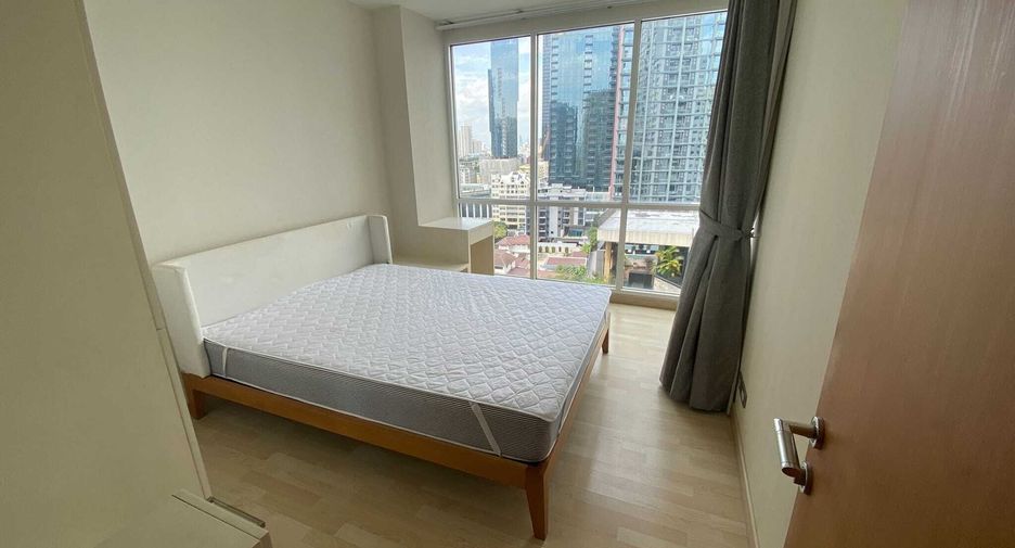 For rent 1 bed condo in Watthana, Bangkok