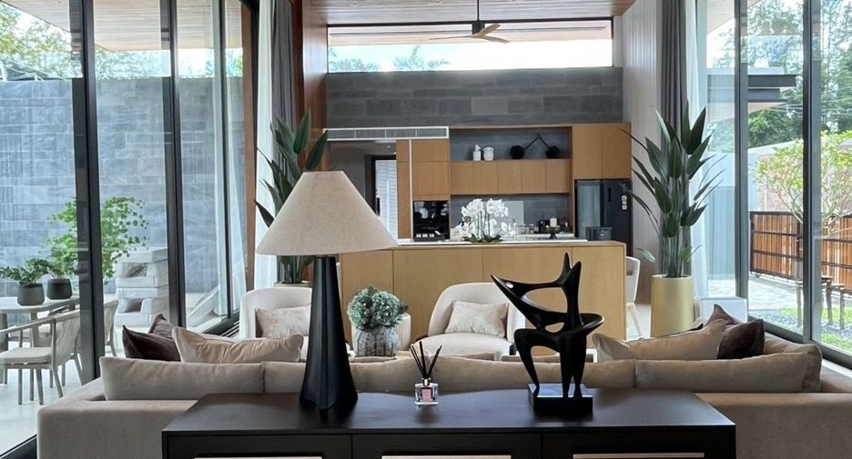 For rent 4 bedrooms villa in Thalang, Phuket