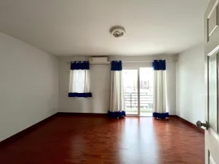 出售 3 卧室 联排别墅 在 Bang Lamung, Chon Buri