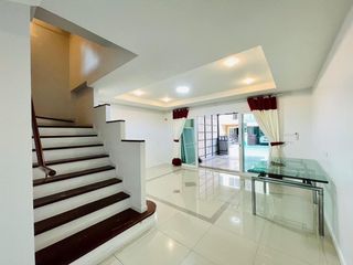 出售 3 卧室 联排别墅 在 Bang Lamung, Chon Buri