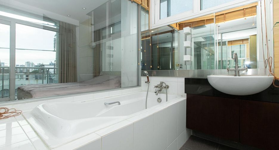 Condo en alquiler de 2 habitaciones en Watthana, Bangkok