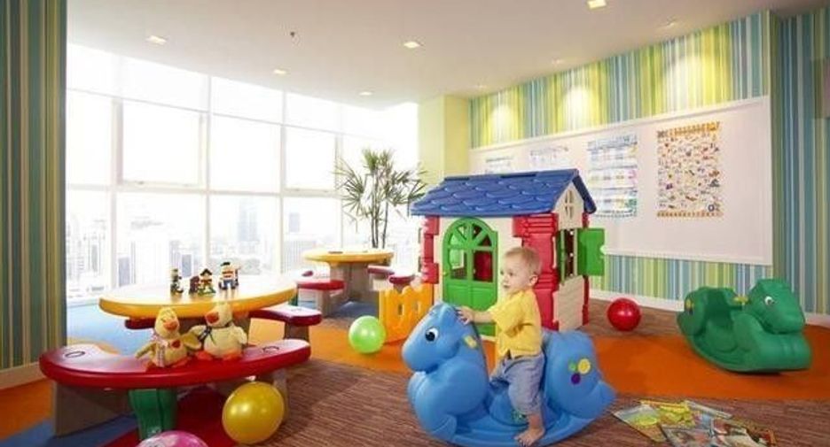 For sale 1 bed condo in Pathum Wan, Bangkok