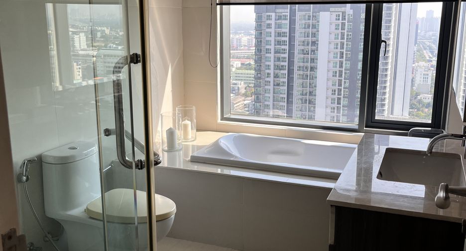 For rent 2 bedrooms apartment in Sathon, Bangkok