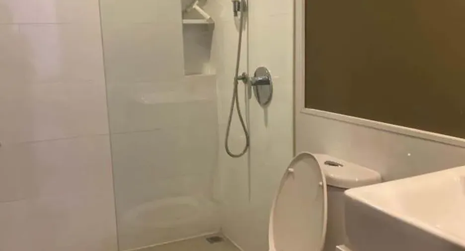 For rent 2 bedrooms condo in Ratchathewi, Bangkok