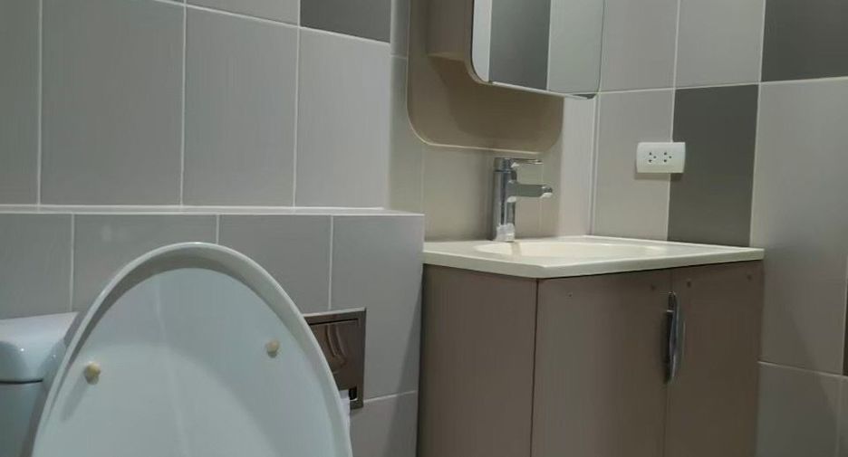 出售 1 卧室 公寓 在 Khlong San, 曼谷