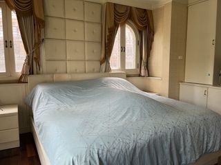 For sale 4 ベッドルーム house in Phra Khanong, Bangkok