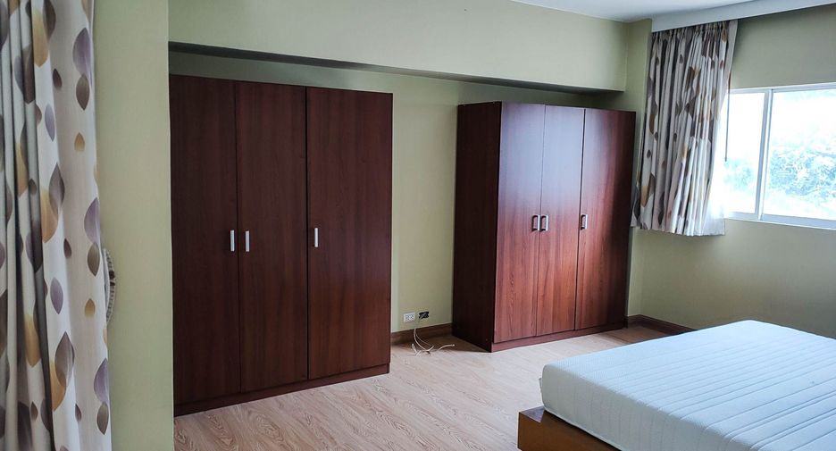 Wohnung zum Kauf mit 3 Zimmer in Khlong Toei, Bangkok