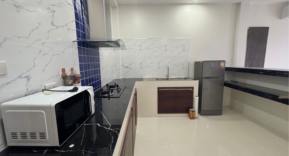 Casa en alquiler de 2 habitaciones en Mueang Phuket, Phuket