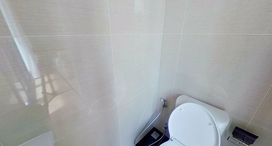 For sale 1 bed condo in Khlong Toei, Bangkok
