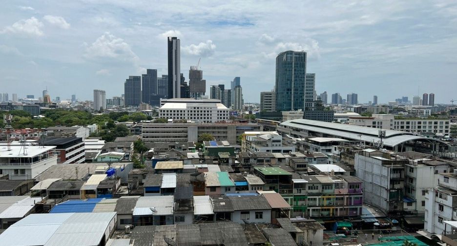 À vendre studio condo à Phra Khanong, Bangkok