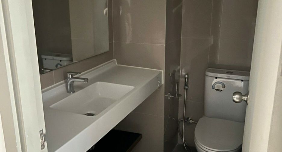 À vendre studio condo à Phra Khanong, Bangkok