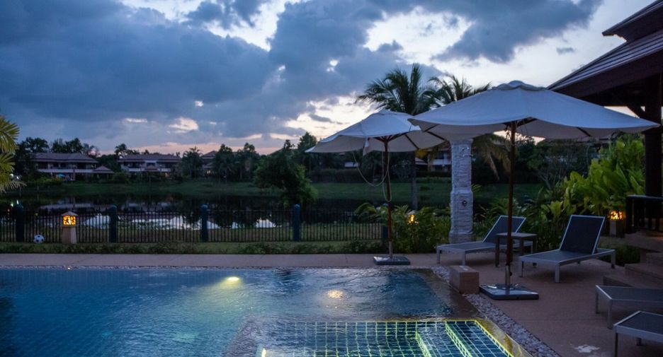 For rent 4 ベッドルーム villa in Thalang, Phuket