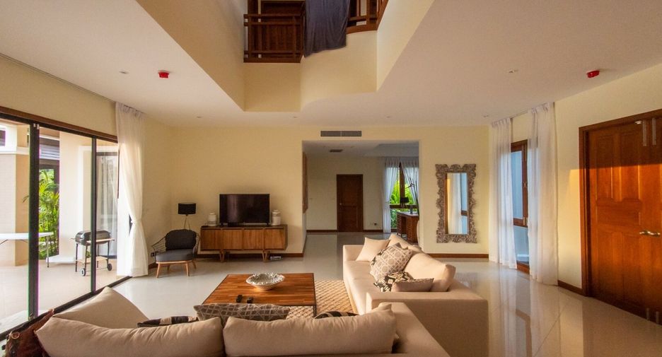 For rent 4 ベッドルーム villa in Thalang, Phuket