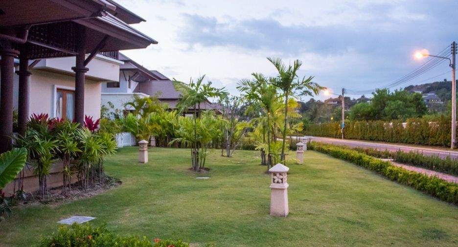 For rent 4 ベッドルーム villa in Thalang, Phuket