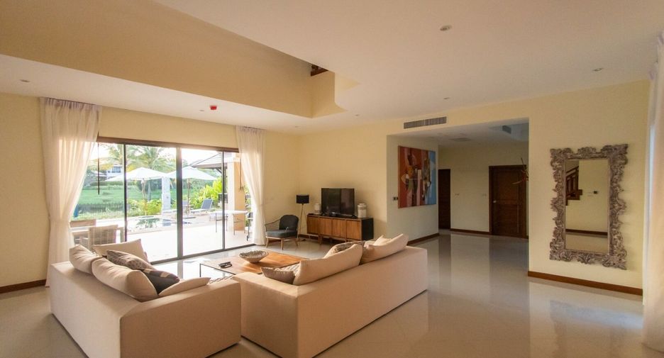 For rent 4 ベッドルーム villa in Thalang, Phuket