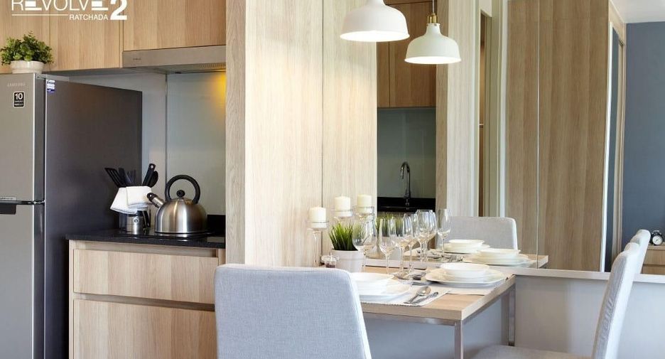 Продажа и аренда 1 кровать кондо в Хуаи Кхщанг, Бангкок