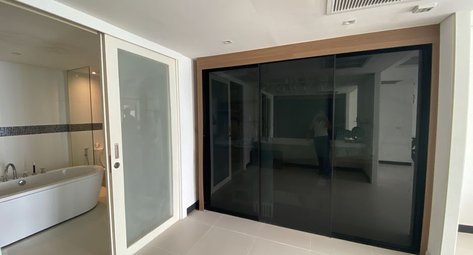 For rent 3 bedrooms villa in Kathu, Phuket