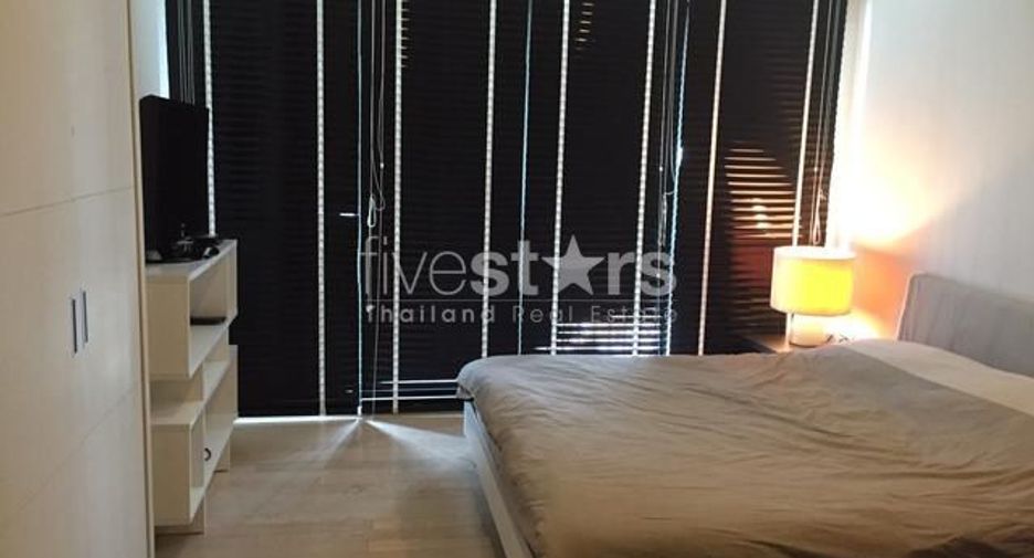 For rent 2 bedrooms condo in Watthana, Bangkok