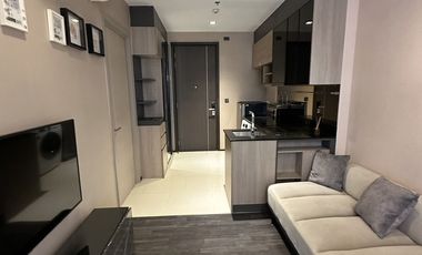 Wohnung zur Miete mit 1 Zimmer in Huai Khwang, Bangkok