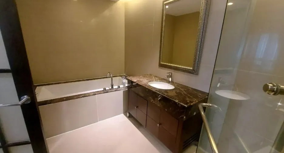 Wohnung zur Miete mit 2 Zimmer in Watthana, Bangkok