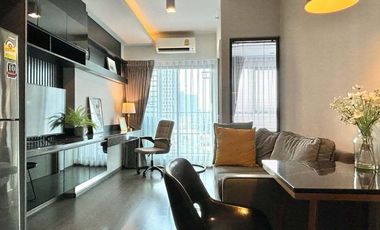 Condo en alquiler de 1 habitaciones en Phra Khanong, Bangkok