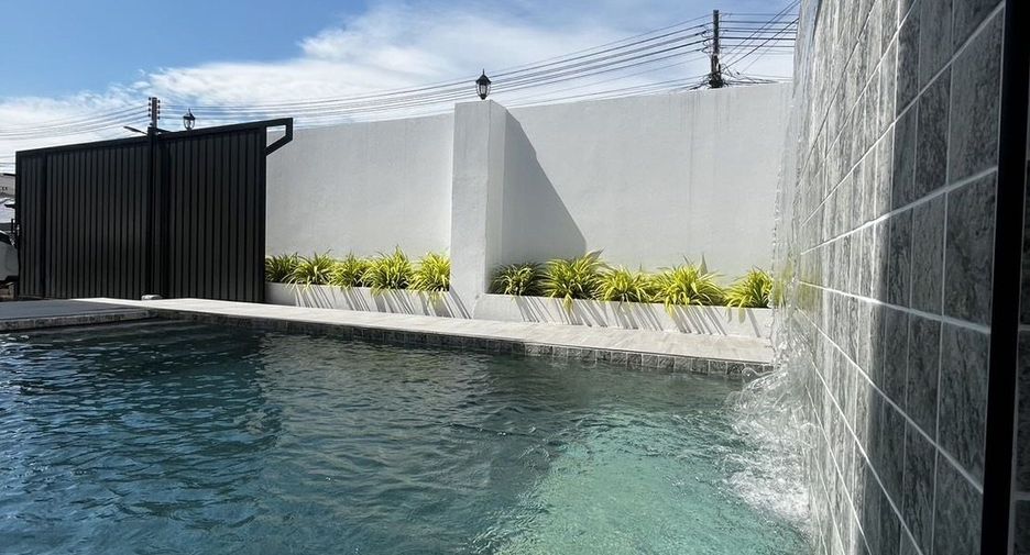 For sale 5 ベッドルーム house in Bang Lamung, Chonburi