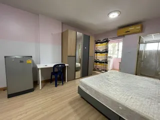 For sale スタジオ condo in Bang Phlat, Bangkok